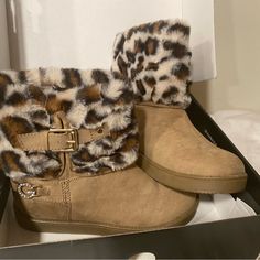 Host Pick Gbg Women’s Guess Los Angeles Aleya Faux Fur Winter Boots Embellished Size 6.5m Rare Item Size: 6.5m Light Brown Natural Beige Fun Leopard Print Ankle High Boots Heel Height: Flat Shaft Height: 6.57” Material: Faux Suede Upper Synthetic Outsole Thick Soft Faux Fur Cuff And Throughout The Inside Boot G Embellished Ornament Accent Faux Buckle Pull On Boots Round Toe Polyester Faux Fur Imported Color: Light Natural Style: Aleya Care: Spot Clean - Lightly Brush With Dry/Damp Cloth No Stains, Rips, Tears Please See Photos For Closer Look Bundle 3 For 10% Discount Please Contact Me With Any Questions From Non Smoking Pet Cheetah Fur Boots, Trendy Faux Fur Boots With Round Toe, Gbg Boots, High Boots Heel, Brown High Heel Boots, Ankle High Boots, Fur Winter Boots, Brown High Heels, Fur Animal