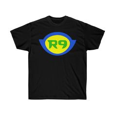 a black t - shirt with the word r9 in blue, yellow and green