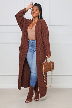 Winter Crochet Loose Long Twist Sweater Cardigan Vinter Mode Outfits, Skirt Styling, Winter Mode Outfits, Cute Sweater Outfits, Chique Outfit, Looks Jeans, Autumn Look, Warm Cardigan, Houndstooth Skirt