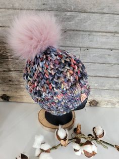 Beautiful hand-crafted clothes -Double thickness at the ears for a perfect more warmth !! Each creation is unique  O / S Fit all Winter Scarf Pattern, Chunky Winter Hat, Wool Stockings, My Beautiful Daughter, Chunky Crochet, Crochet Hat Pattern, Red Stripe, Scarf Pattern, Winter Hat