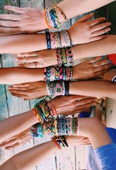 Surfergirl Style, Estilo Hippy, Summer Bracelets, Granola Girl, String Bracelet, Cute Bracelets, Bijoux Diy, Summer Jewelry, Bracelet Patterns