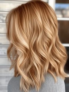 The Radiant Glow of Strawberry Blonde Hair: 37 Ideas for 2024 Honey Wheat Hair Color, Medium Hair With Lots Of Layers, Medium Strawberry Blonde Hair, Spring Red Hair Color, Cherry Blonde, Copper Blonde Hair, Warm Blonde Hair