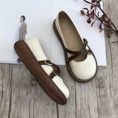 Department Name: Adult Item Type: Flats Outsole Material: Rubber Closure Type: Slip-On Flats Type: Basic Insole Material: PU Lining Material: PU Occasion: Casual Toe Shape: Round Toe Fashion Element: Shallow Upper Material: PU Season: Spring/Autumn Fit: Fits true to size, take your normal size Pattern Type: Solid Pu Pu, Women Casual Flats, Autumn Fits, Chunky Sandals, Casual Flat Shoes, Casual Flats, Flat Boots, Size Pattern, Pump Sandals