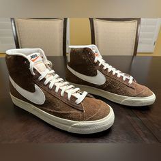 New Nike Blazer Mid 77 Sneaker In Perfect Condition. Never Worn. Comes With Box But No Lid. Box Is Damaged. Color Brown / White Size Us 10.5 Women’s Or Us 9 Men’s. Size Us 11 Women’s Or Us 9.5 Men’s Unisex Shoe Tagged In Women’s Size Nike Shoes New, Nike Brown, Nike Blazer Mid 77, Nike Blazer Mid, Nike Blazers Mid, White Shoes Sneakers, Shoe Tags, Blazer Mid, Sneaker Shoes