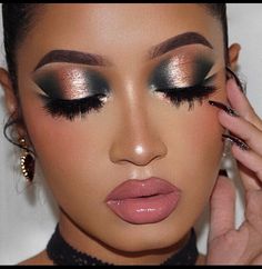 Winter Eye Makeup, Bombshell Makeup, Setting Powders, Garden Fashion, Beginners Eye Makeup, Dramatic Eye Makeup, Makeup For Black Skin, Brown Skin Makeup, Clean Vegan