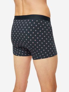 For those who prefer their boxer briefs with shorter legs, our Spot 5 Pima cotton stretch hipster combines a closed front with a streamlined, shorter leg. The printed design is also framed with a navy elasticated waistband. Designed for classic styling, we created a fitted shape that is finished with manual welt hems for softer body contact as well as minimalist hemlines. Cut from a blend of Pima cotton, the fabric provides exceptional softness, as well as excellent stretch and fit. This softnes Fitted Multi-pack Bottoms Short Length, Fitted Multi-pack Boxer Briefs, Cotton Boxer Briefs Multi-pack, Short Style, Cotton Multi-pack Short Boxer Briefs, Multi-pack Fitted Short Bottoms, Fitted Multi-pack Shorts, Fitted Cotton Multi-pack Boxer Briefs, Cotton Boxer Briefs With Short Inseam, Cotton Bottoms Multi-pack Short Length