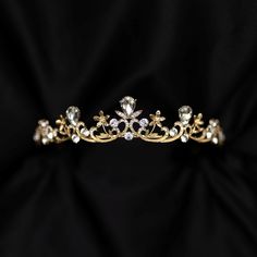 Small Gold Crown, Quince Tiaras Gold, Tiara Aesthetic, Simple Tiara, Dainty Tiara, Small Tiara, Princess Tiaras, Flower Girl Tiara, Vintage Tiara