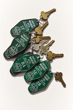 A set of keys from the Chateau Marmont Hotel, 2013. Layout Editorial, Chateau Marmont, Vintage Hotels, Hotel Branding, Keys Art, Key Tags, Vintage Keys, 로고 디자인, Design Branding