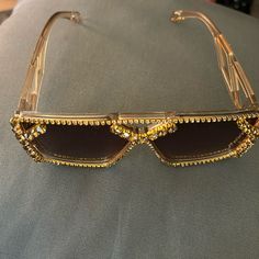 Fashion, Sunglasses Gold, Very Vibrant Beautiful Comes With The Case And Dusty That Wipe If You Wanted To Be Yours, Feel Free To Send Me An Offer. I Am Very Negotiable!!!!! No Trade!!!!! Adjustable Clear Sunglasses For Parties, Gold Party Sunglasses With Adjustable Fit, Party Sunglasses With Square Glass Frame, Glamorous Gold Sunglasses For Party, Glamorous Gold Party Sunglasses, Gold Sunglasses With Uv Protection And Glass Material, Gold Sunglasses With Uv Protection Glass, Gold Sunglasses With Uv Protection, Gold Mirrored Lenses Sunglasses For Party