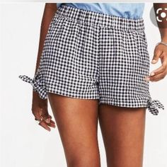 Classic Black & White Gingham Shorts By Old Navy ~ Size Medium ~ Nwt Casual Gingham Cotton Bottoms, Plaid Cotton Shorts For Day Out, Gingham Cotton Shorts For Day Out, Cotton Gingham Shorts For Day Out, Casual Plaid Shorts, Trendy Gingham Cotton Shorts, Casual Cotton Gingham Shorts, Casual Gingham Cotton Shorts, Casual Gingham Bottoms For Summer