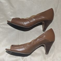 Amazing Condition Suzanne Heels In Camel Color. These Are The Lower Heels Option, They Had Flats And Higher Heels As Well. Heel Height Is About 2.75" Great Condition With Non-Slip Sole Protectors. See Pictures For Condition. Worn Just A Few Times, Very Comfortable For Work, Gorgeous Scalloped Edges. Size 38 Is Us 7 Brown Slingback Pumps With 4-inch Heel For Party, Brown Leather Slingback Pumps With 4-inch Heel, Brown Ankle-high Synthetic Heels, Luxury Brown Slingback Pumps With 4-inch Heel, Brown Synthetic Heels With 4-inch Heel, Camel Color, Scalloped Edges, Tan Brown, Low Heels