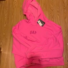 Just Bought, To Big. Never Worn, With Tags Still On! Gap Sporty Top With Drawstring Hood, Sporty Gap Top With Drawstring Hood, Gap Tops For Spring Streetwear, Gap Hooded Top With Drawstring, Gap Hooded Top With Drawstring Hood, Gap Tops With Drawstring Hood For Fall, Sporty Gap Sweatshirt For Spring, Casual Gap Tops With Drawstring Hood, Gap Long Sleeve Tops With Drawstring Hood