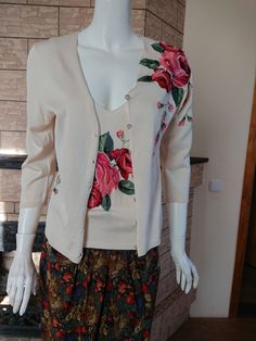 "RENATO NUCCI  cardigan Jumpers  blouse  floral print   100 % silk  size L jacket measurements: length 57cm 22.44\" sleeve 47 cm 18.50\" shoulders 42 cm 16.53 bust 44cm 17.32\" shirt measurements: length 58 cm 22.83 inches bust 44cm 17.32\" In excellent used condition" Vintage Floral Print Spring Cardigan, Elegant Fitted Cardigan With Floral Print, Fitted Elegant Cardigan With Floral Print, Spring Fitted Cardigan With Floral Print, Spring Fitted Floral Print Cardigan, Fitted Floral Print Casual Cardigan, Floral Blouse, Jumpers And Cardigans, Silk Printing