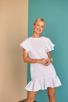 Fácil Blanco | Ynes Dress ladies white Italian Linen dress – Facil Blanco Italian Linen Dress, White Italian, Gown Inspiration, Asymmetric Dress, Dresses Xxl, Cute Blouses, The Swing, Clothing Manufacturer, Little White Dresses