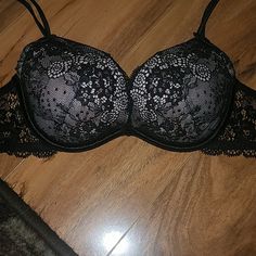 Black Lacy Bra. Never Worn. Convertable Straps Victoria's Secret Black Lace Bra, Padded Camisole, 36dd Bra, 32a Bra, Super Push Up, Lacy Bra, Strappy Bra, Sleep Wear, Unlined Bra