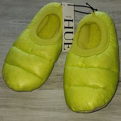 Hue Pillow Shue Slippers. Limelight. Furry Fleece-Like Lining. Stretch Elastic Pull On Cozy Slippers. Size Small 5/6. Nwt. Please Ask Any Questions Before Purchasing. I Do Accept Offers!! Cozy Slippers, Sheepskin Slippers, Slide Slippers, Faux Fur Slippers, Fuzzy Slippers, Fur Slippers, Slippers Cozy, Black Puffer, Crochet Slippers