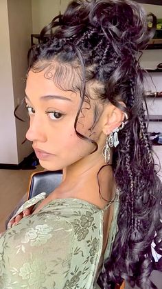 Goddess x french curl knotless braids Cherrychy_ #hairstyles #hair #braids Curl Knotless Braids, French Curl Knotless Braids, French Curl Knotless, French Braids Hairstyles, Club Classics, French Curl, French Braids, Perfect Hairstyle, Braids Hairstyles Pictures