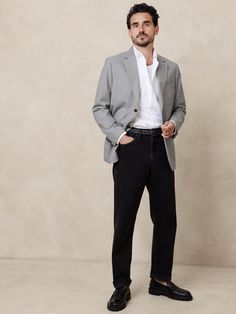 Signature Italian Rustico Suit Jacket | Banana Republic Loafers Men Outfit Casual Street Styles, Cas Outfits, Men Suit Casual, Construction Fabric, Business Casual Blazer, Mens Suit Jacket, Classic Suit, Suits And Jackets, Gray Suit