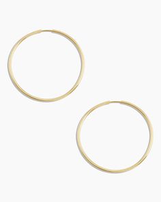 Description A gold standard. Pair this 14k gold mid-size hoop earring with your favorite diamond and topaz studs for an effortlessly cool ear stack. Make it a pair Product Details 14k solid gold 30mm hoop measurements: 30 mm profile diameter and 1.2 mm wide Tube closure Sold individually White Aura, 14k Gold Hoop Earrings, Black Labradorite, Orange Agate, Natural Weave, Yellow Opal, Iridescent Crystal, Ear Stack, 14k Gold Necklace