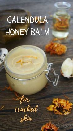 Honey Salve, Calendula Infused Oil, Honey Balm, Healing Salve Recipe, Homemade Salve, Homemade Skincare, Skincare Recipes, Herbal Health