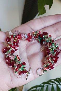 Nice seed beaded garden bracelets, these bracelets will look great around your wrists Lebanon, Arm Band, Seed Beads, Beauty Book, Jewelry Bracelets, Beaded Bracelets, Accessory Gift, Display Homes, United States