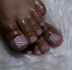 Cover Pink Nails With Art, Gel Pedicure Ideas Summer 2023, Elegant Nails Classy Coffin Short, Nails Inspiration With Rhinestones, Pedicure Ideas Pink Toenails, Simple Short Nail Art Designs, Nail Designs For Feet Toenails Art Ideas, Pedicure Designs Toenails 2023, Toe Nails Ideas Pink