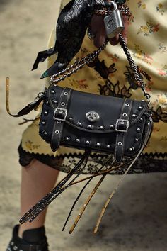 Photo: MCV. #refinery29 http://www.refinery29.com/2016/09/123262/coach-bags-spring-2017#slide-16 Ab Fab, New Bags, American Leather, Silk Slip Dress, Heritage Brands, Dodge Charger, Spring 2017, Coach Dinky Crossbody, New Bag