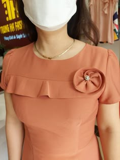 Fashion Blazer Outfits, Burmese Clothing, Kids Dress Wear, Women Blouses Fashion, Myanmar Dress Design, Work Dresses For Women, Sleeves Designs For Dresses, Stylish Blouse Design, Blouse Models