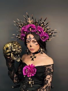 Dia de los Muertos Purple Crown and Jewelry handmade unique Dia De Los Muertos Costumes For Women, Catrina Crown, Sugar Skull Costume, Purple Crown, Cool Halloween Makeup, Halloween Queen, Makeup Easy, Lilac Roses, Halloween Makeup Easy