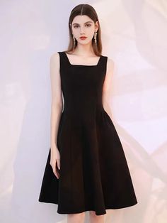 Black graduation dress, off shoulder party dress,sexy midi dressMaterial:blendedcolor:as picture or custom colorNeckline:u-neckBack details:bandage or zipperStyle:sexyDress type:A-line&ltp&gtFeatures:simple&lt/p&gt&ltbr/&gt&ltp&gtCustomized service and Rush order are available.&lt/p&gt&ltbr/&gt&ltp&gtThis dress could be custom made, there are no extra cost to do custom size and color.&lt/p&gt&ltbr/&gt&ltp&gtPlease leave your phone number for shipping when you order the dress.&lt/p&gt&ltbr/&gt&lt Chic Knee-length Homecoming Dress, Midi Length Dresses For Homecoming And Prom Season, Chic Homecoming Midi Dress, Sleeveless Midi Dress For Homecoming, Straight Neckline Midi Dress For Prom, Knee-length Midi Dress For Homecoming, Midi Dress For Prom And Homecoming Season, Banquet Dress With Straight Neckline For Prom, Midi Dress For Homecoming And Prom Season