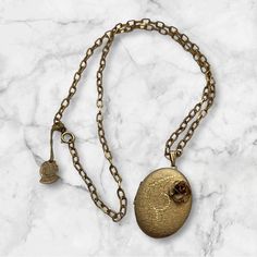 Very pretty vintage necklace! Locket 1 5/8" without hook Chain 24" Vintage Necklace, Locket, Favorite Jewelry, Gold Tones, Jewelry Necklace Pendant, Jewelry Necklaces, Pendant Necklace, Chain, Electronic Accessories