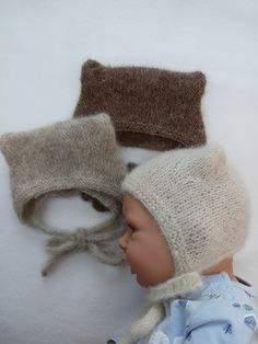 Knitted Baby Beanie - Little Bear Bonnet - Warm and Stylish for Your Little One, Hand Knitted with Love przez CelineKnitsButik na Etsy Cute Soft Hats Perfect As Gifts, Cute Soft Hats For Gifts, Soft Adjustable Hat As A Gift, Adjustable Soft Hat For Gifts, Adjustable Soft Hat As A Gift, Winter Gift Hat With Knitting Details, Cute Cream Hat For Gift, Cute Knitted Yarn Beanie, Hand Knitted Bonnet For Winter Gift