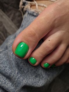 Pedicure Bucket, Fall Toe Nail Colors, Green Pedicure, Umbre Nails, Green Toe Nails, Nail Base Coat, Nail Coat