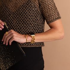 Can your Apple Watch look dressy? YES! This band is crafted in stainless steel and polished with high shine for everyday elegance. Waterproof for worry free glam. Herringbone Braid, Gold Apple Watch Band, Rose Gold Apple Watch, Gold Apple Watch, Gold Apple, Everyday Elegance, Instyle Magazine, Apple Watch Bands Leather, Apple Watch Faces