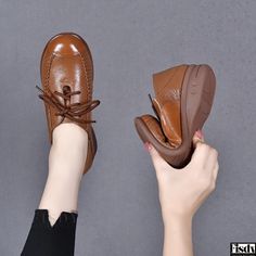 Fisdy - Comfortable Slip-On Shoes with Soft Sole: Non-Slip Retro Casual Footwear Casual Footwear, Vintage Slips, Brown Flats, Comfortable Flats, Pointed Toe Flats, Thick Heels, Vintage Shoes, Retro Design, Canvas Shoes