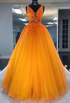 Floor-length Ball Gown With Lace Bodice For Prom, Floor-length Lace Bodice Ball Gown For Prom, Tulle Evening Dress With Lace Bodice For Quinceanera, Homecoming Floor-length Gown With Lace Bodice, Homecoming Ball Gown With Lace Bodice, Lace Evening Dress With Lace Bodice For Quinceanera, Lace Bodice Evening Dress For Quinceanera, Floor-length Gown With Lace Bodice For Homecoming, Floor-length Evening Dress With Lace Bodice For Quinceanera