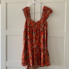 Super Cute Fp Floral Dress Can Be Worn Off The Shoulder With Ruffled Bottom Boho Dress Short, Short Sundress, Summer Floral Dress, Short Beach Dresses, Birthday Outfits, Theme Ideas, Floral Dress Summer, Summer Floral, Beach Dresses