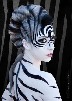 Zebra Makeup, Extreme Make-up, Zebra Costume, Makeup Zombie, Animal Makeup, Halloween Makeup Diy, Halloween Costumes For 3