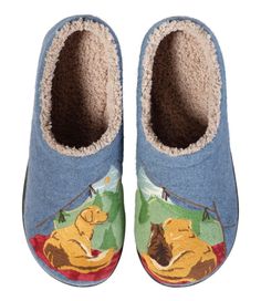 With colorful motifs and a super-soft fleece lining, these scuffs are sure to be a happy place for your feet. Half sizes order up. Spot clean. High-pile polyester fleece sock liner for warmth and comfort. Wool-clog-style upper made from 90% wool, 10% polyester. Durable polyurethane midsole with antislip rubber sole for dependable traction. Convenient open-backed mule styles allow for easy on/off. Polyester fleece covered EVA footbed with slight arch contour for all-day comfort (not removable). I I Am Blue, Clog Style, Fleece Socks, Outdoor Blankets, Clogs Style, Beach Gear, Liner Socks, Kids Outerwear