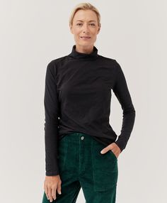 Women's Black Featherweight Slub Turtleneck L. Super soft organic women's Featherweight Slub Turtleneck from Wear PACT. Fair Trade Factory. GOTS Certified Organic Cotton On Repeat, Sustainable Clothing, Personal Marketing, Fair Trade, Long Sleeve Tshirt Men, Ready To Wear, Organic Cotton, Turtle Neck, Wardrobe