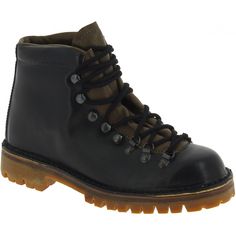 Women's mountain boot made entirely by hand with full grain vegetable tanned leathers in Italy.  The color is a black in contrast with the tongue and the internal lining which is dark brown. The colors used can be customized by choosing from the available colors.  The sole is a Vibram N-Oil that is made with a mixture of over 90% natural ingredients without the use of solvents or chemicals. Womens Booties, Booties Ankle Boots, Vegetable Tanned Leather, Boot Shoes Women, Natural Ingredients, Chemicals, Florence, Bootie Boots, Dark Brown