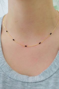 Beaded Gold Necklace, Simple Necklace Designs, Mangalsutra Chain, Black Beads Mangalsutra Design, Delicate Gold Necklace, Fancy Jewelry Necklace, Modern Gold Jewelry, Gold Jewelry Simple Necklace, Beautiful Gold Necklaces