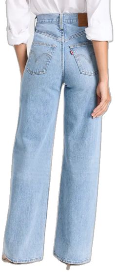 Casual Cropped Leg Jeans With Button Closure, Trendy Levi's Light Wash Jeans, Casual Cotton Jeans With Button Zip Fly, Casual Jeans With Button Zip Fly, Levi's Medium Wash Bottoms, Levi's Medium Wash Bottoms With Five Pockets, Levi's Light Wash Straight Leg Bottoms, Levi's Light Wash Relaxed Fit Jeans, Straight Cotton Bottoms With Frayed Hem