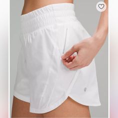 Lululemon Track That Shorts. White. Size 4. Never Worn! Shorts Lululemon, Track Shorts, Shorts White, Women's Shorts, Shorts Athletic, Athletic Shorts, Lululemon Athletica, High Rise, Color White