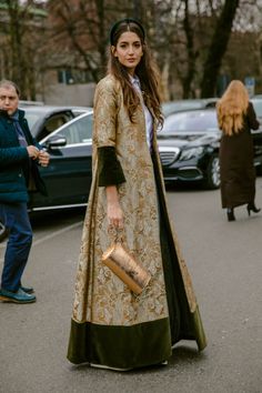 Ramadan 2024, Coat Check, Japanese Jacket, Victorian Life, Street Style Fall, Milan Fashion Week Street Style, Moroccan Fashion, Mode Abaya, The Best Street Style