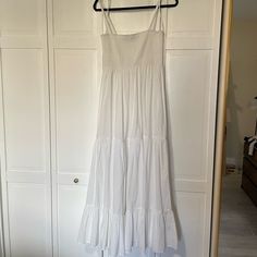 Never Worn Zara Long White Dress Size M Zara A-line Maxi Dress For Daywear, Zara Flowy Cotton Dress, Flowy Zara Cotton Dresses, Zara Maxi Length Sundress, Zara Maxi Sundress, Zara Cotton Maxi Dress, Zara Cotton Midi Dress For Vacation, White Cotton Maxi Dress By Zara, Casual Cotton Maxi Dress By Zara