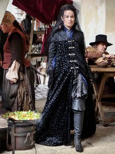 Female Musketeer, Maimie Mccoy, Milady De Winter, The Musketeers Tv Series, Italian Costume, Musketeers Bbc, Bbc Musketeers, 17th Century Fashion, Faye Dunaway