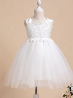 Princess Knee Length Flower Girl Dresses Party Polyester Sleeveless Jewel Neck with Bow(s) Cute Prom Dress, Wedding Tulle, Cheap Flower Girl Dresses, Girls Dresses Online, Cute Prom Dresses, Diy Sewing Clothes, Tulle Wedding, Dresses Party, Jewel Neck