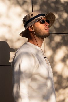 Handmade. Introducing our stunning Panama, the perfect addition to your summer wardrobe. Made from high-quality materials, this classic Panama hat features a stylish design that will complement any outfit. The wide brim provides ample shade from the sun, making it ideal for outdoor activities such as beach trips and picnics. Whether you're dressing up for a special occasion or keeping it casual, the Panama is the ultimate accessory for any summer look. Boonie Hat, Travel Hat, Beach Trips, Bucket Hats, Summer Look, Hat Cap, Wide Brimmed, Beach Trip, Stylish Design