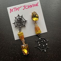 Brand New With Tags Gorgeous And Fun Candy-Corn Earrings From Betsey Johnson Orange Party Earrings For Pierced Ears, Witchy Halloween Party Earrings, Corn Earrings, Candy Corn Earrings, Patriotic Earrings, Lemon Flowers, Unicorn Earrings, Mickey Mouse Earrings, Spider Earrings